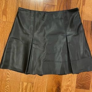 Abercrombie & Fitch Black Faux Leather Pleated Mini Skirt